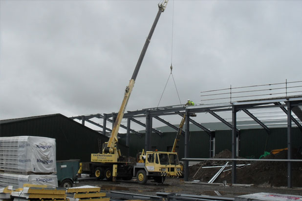 steel building erection
